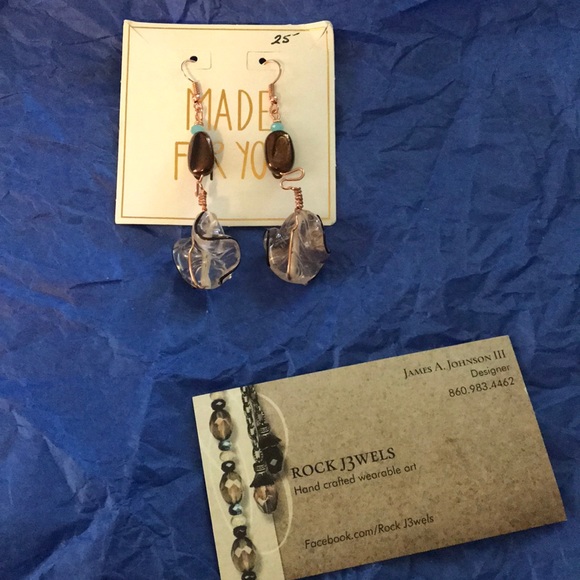 Hand crafted earrings - Picture 1 of 3